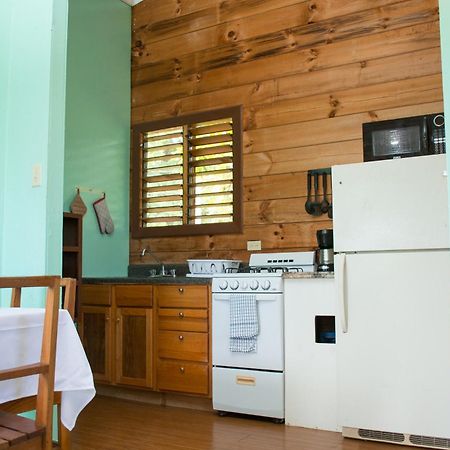 The Westender Inn نيغريل المظهر الخارجي الصورة