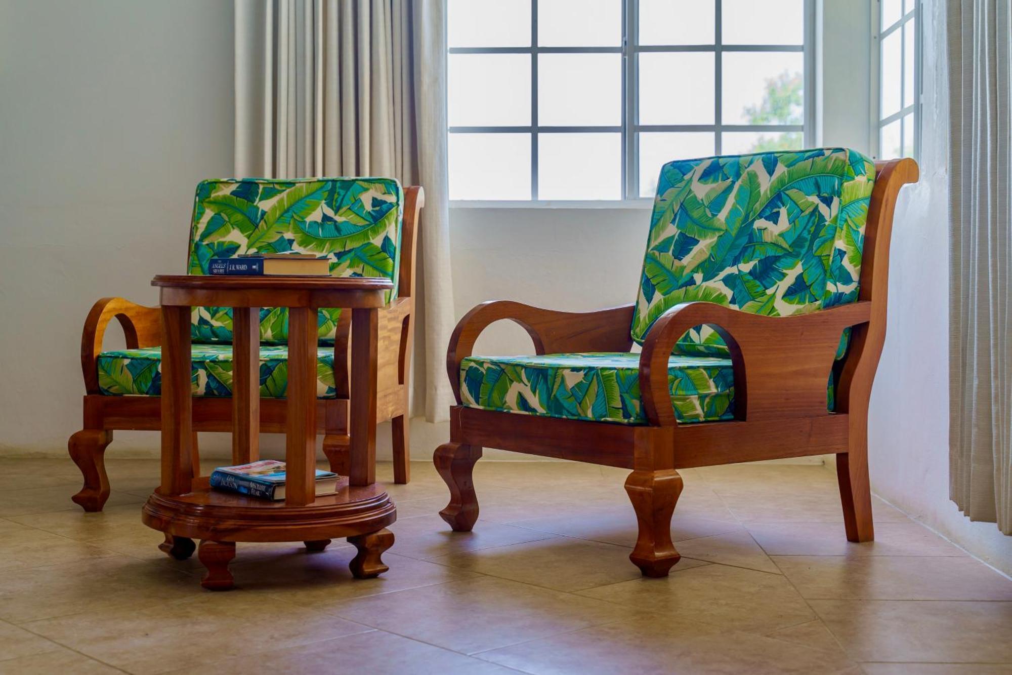 The Westender Inn نيغريل المظهر الخارجي الصورة