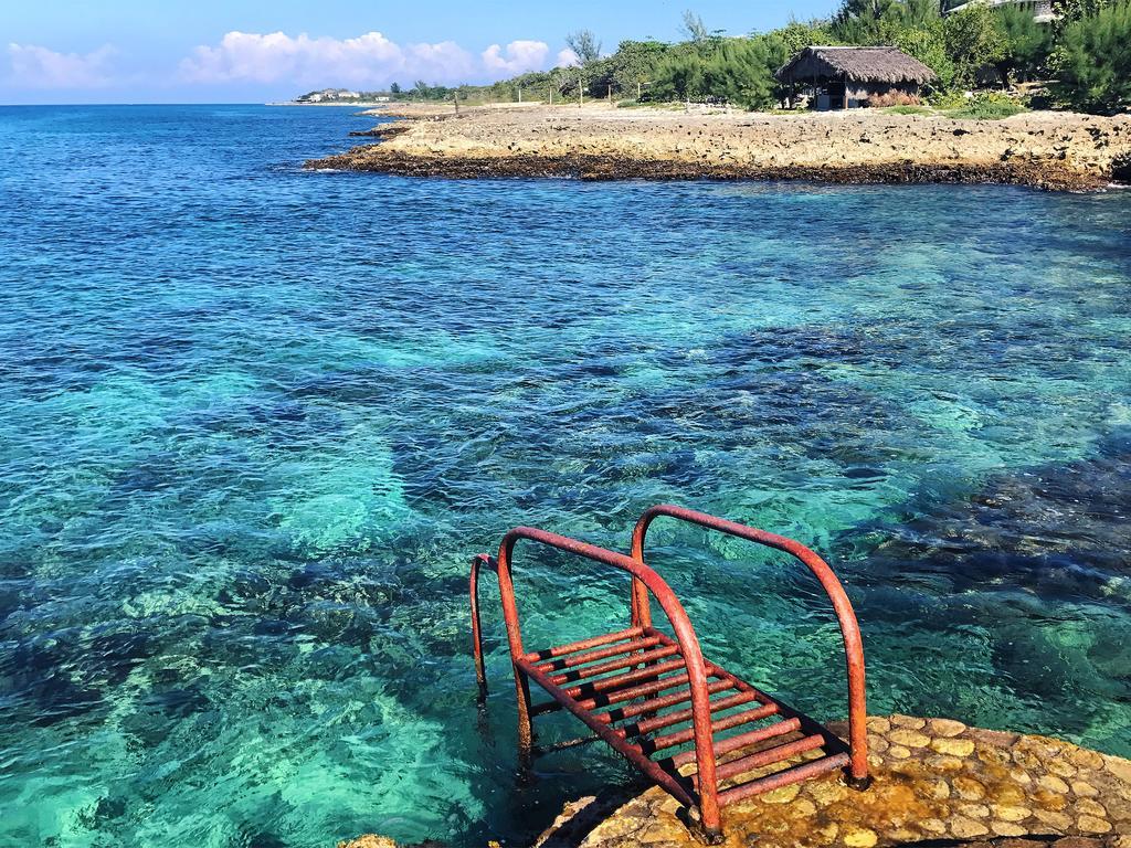 The Westender Inn نيغريل المظهر الخارجي الصورة