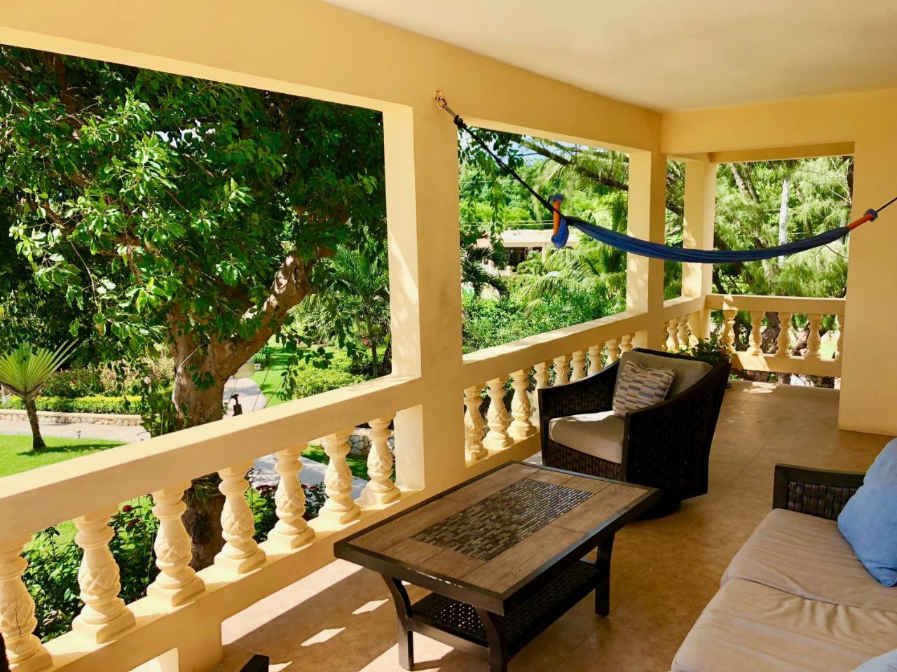 The Westender Inn نيغريل الغرفة الصورة