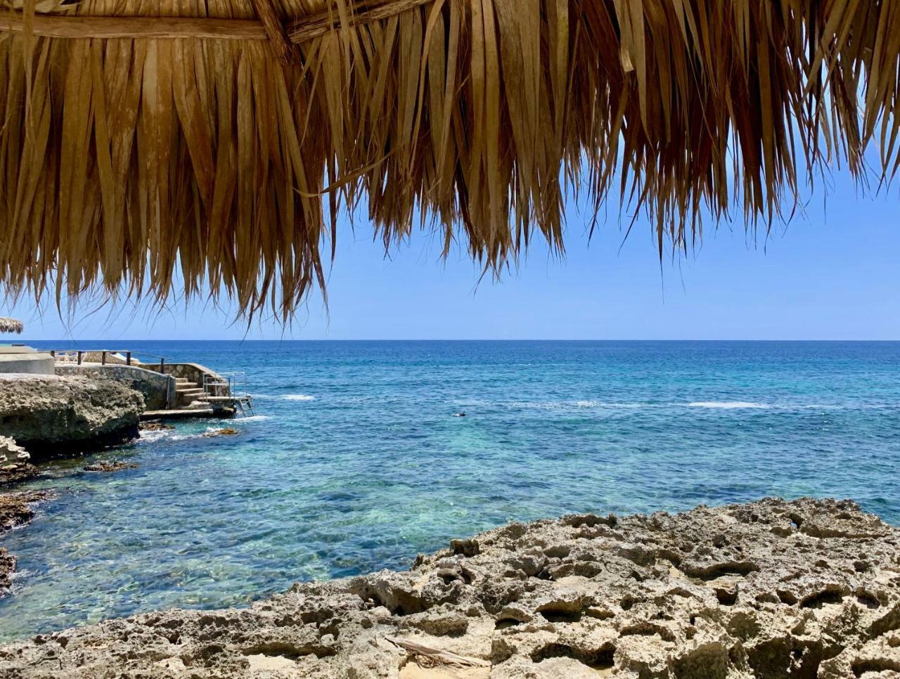 The Westender Inn نيغريل المظهر الخارجي الصورة