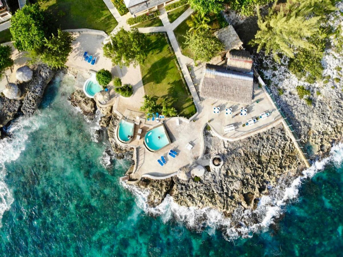The Westender Inn نيغريل المظهر الخارجي الصورة