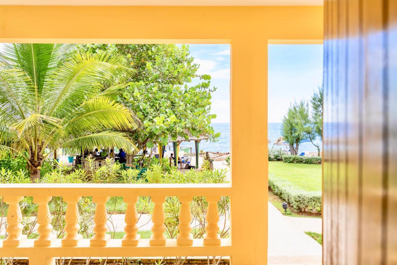 The Westender Inn نيغريل المظهر الخارجي الصورة